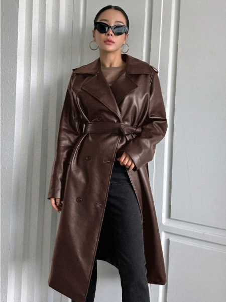 معطف جلد صناعي (بي يو) أنيق بياقة مزدوجة الصدر مربوط بحزام